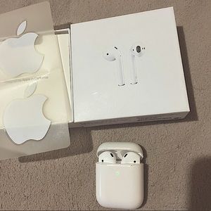 Apple AirPods 2 Gen